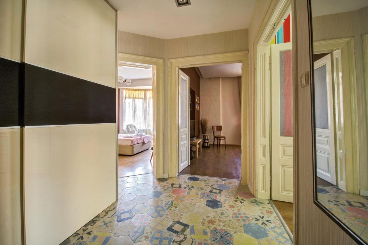 Apartment 65 - Airy Aprt At Top Center Sofia Buitenkant foto